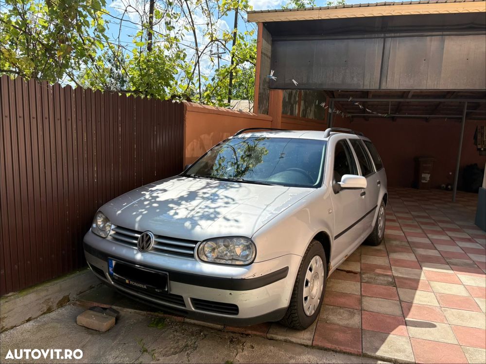 Volkswagen Golf - 1