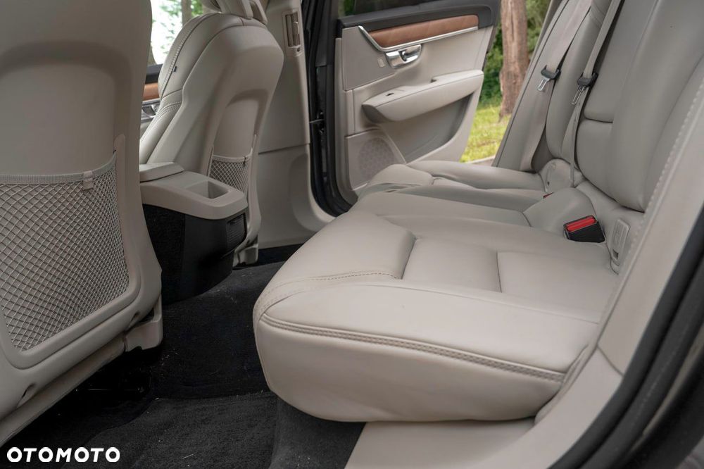 Volvo S90 D4 Inscription - 38