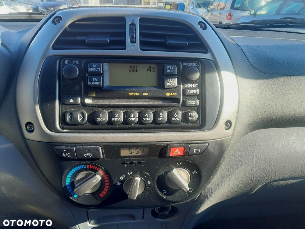 Toyota RAV4 2.0 VVT-i 4x4 - 17