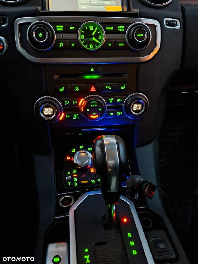 Land Rover Discovery 5.0 V8 HSE - 17