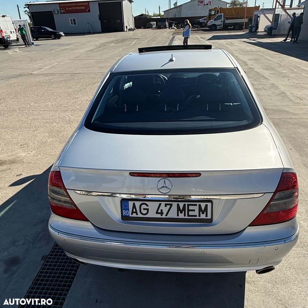 Mercedes-Benz E - 5