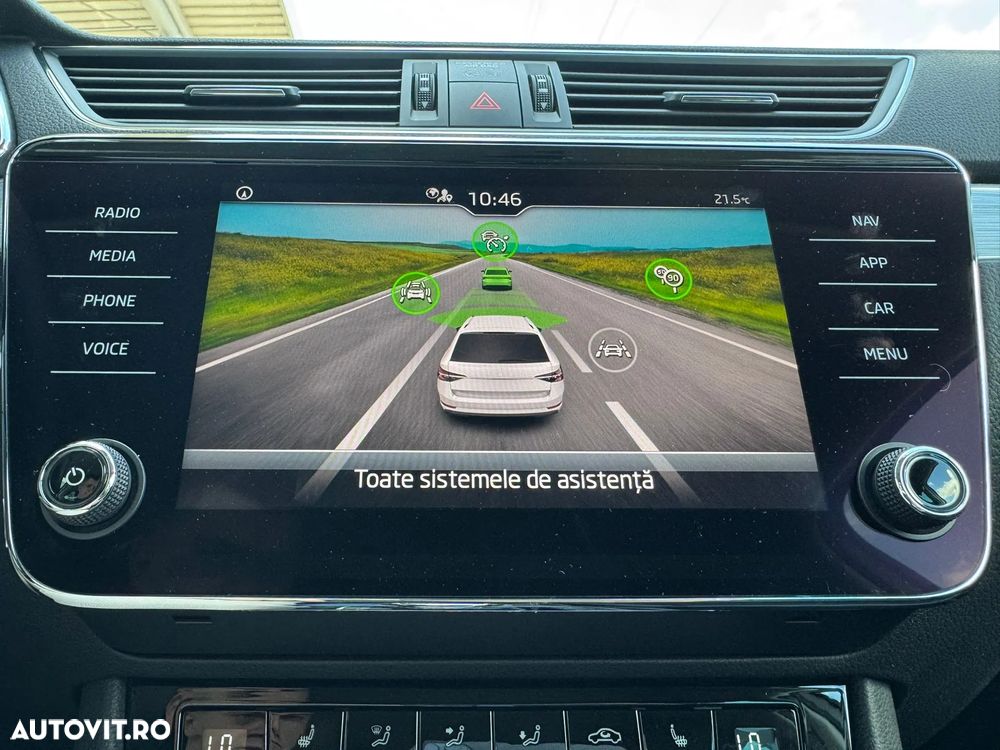 Skoda Superb Combi 2.0 TDI DSG Style - 23