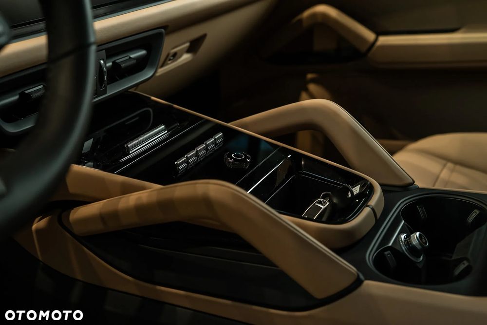 Porsche Cayenne Black Edition - 21