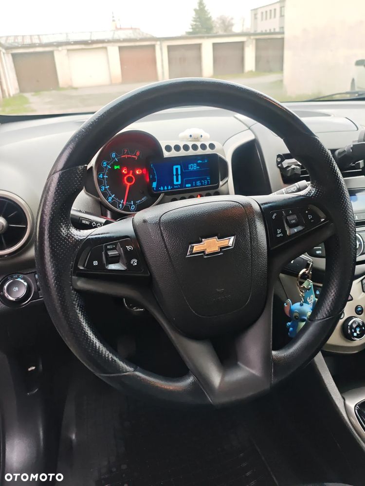 Chevrolet Aveo 1.4 16V LS - 22