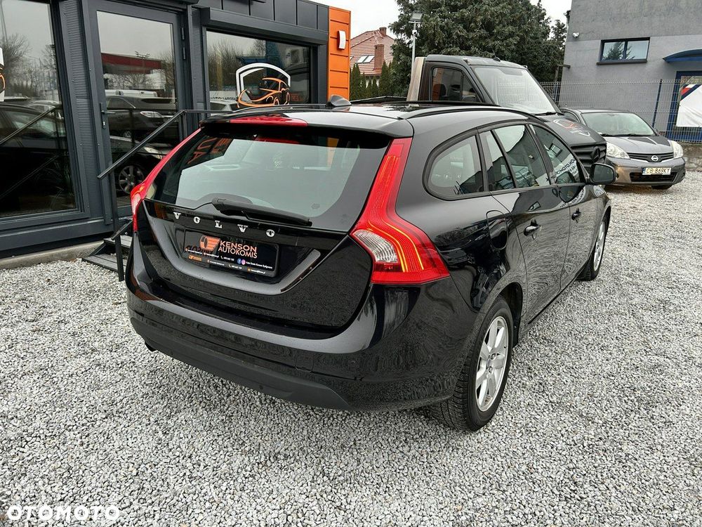 Volvo V60 D2 Momentum - 5