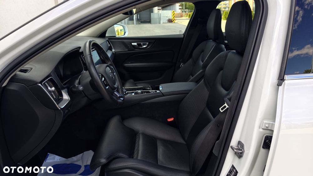 Volvo V60 T6 AWD Recharge Geartronic Inscription - 20