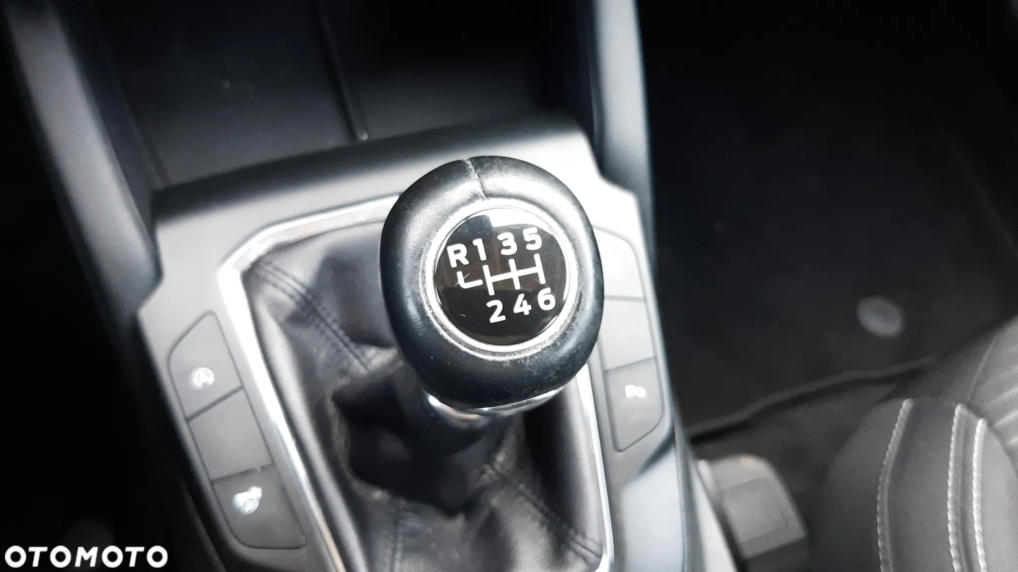 Ford Kuga 1.5 EcoBoost FWD Titanium - 23
