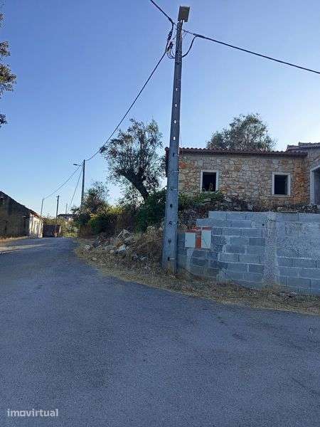 Casa antiga para reconstrução - Grande imagem: 5/11