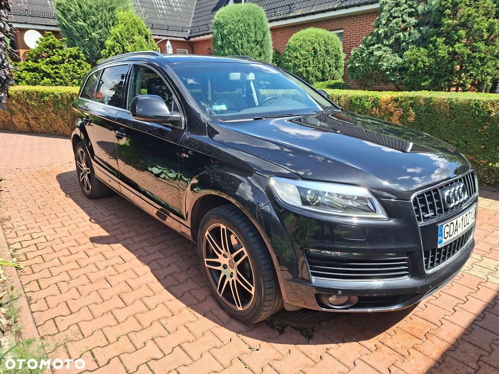 Audi Q7 - 1