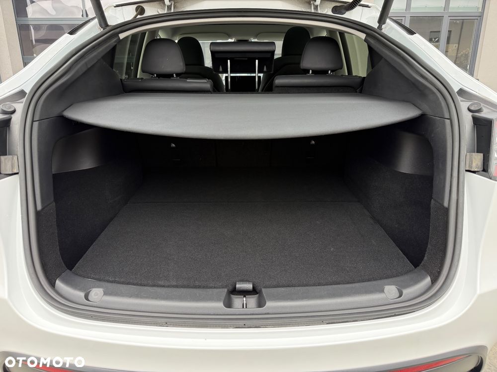 Tesla Model Y RWD - 35