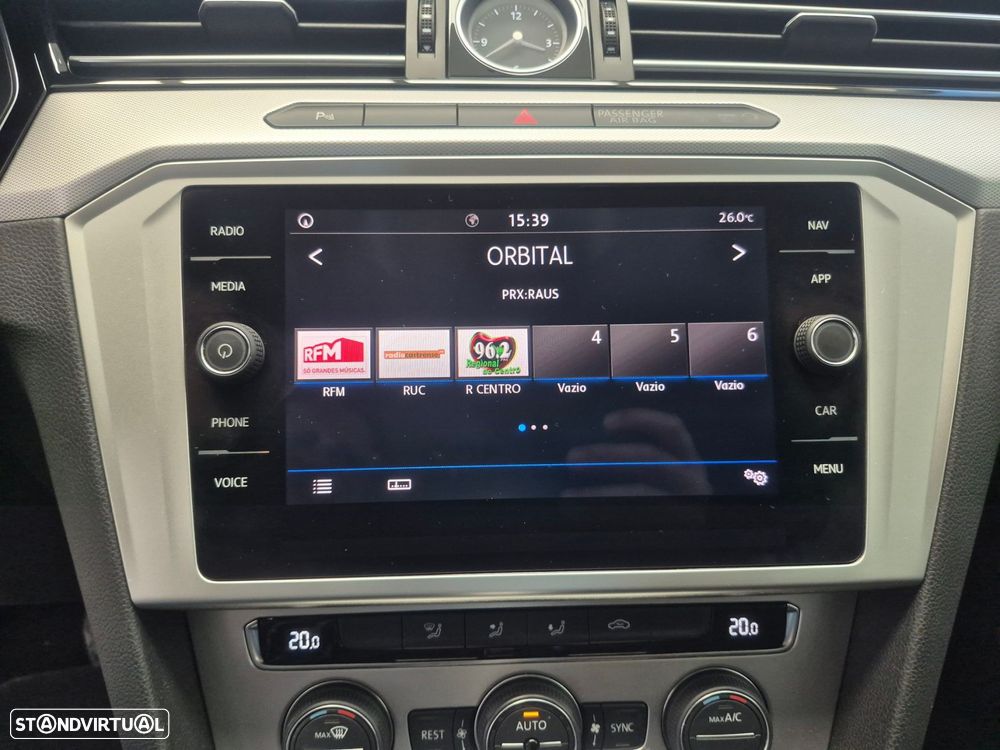VW Passat Variant 2.0 TDI Confortline DSG - 20