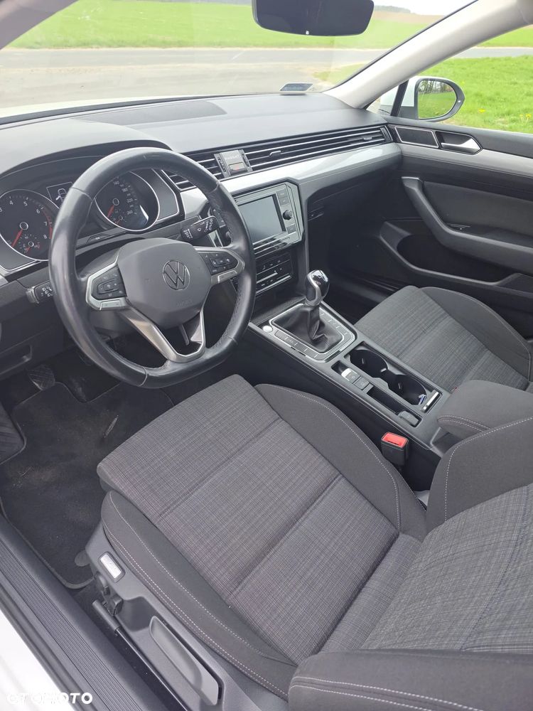 Volkswagen Passat 1.5 TSI EVO Business - 3