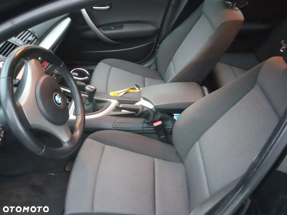 BMW Seria 1 2008 photo 5