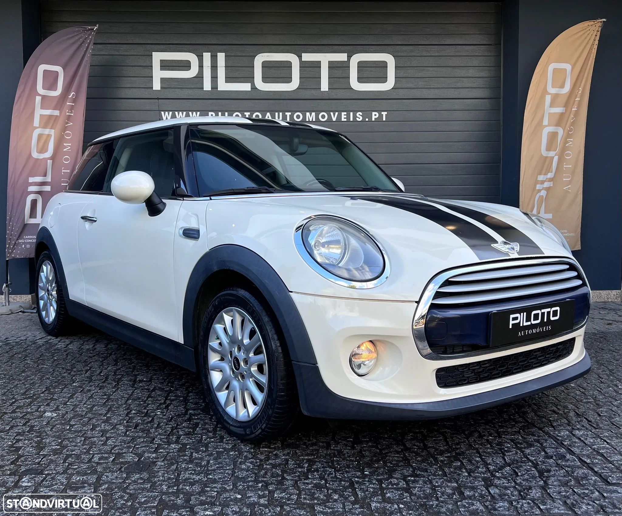 MINI 3 Portas Cooper D - 1