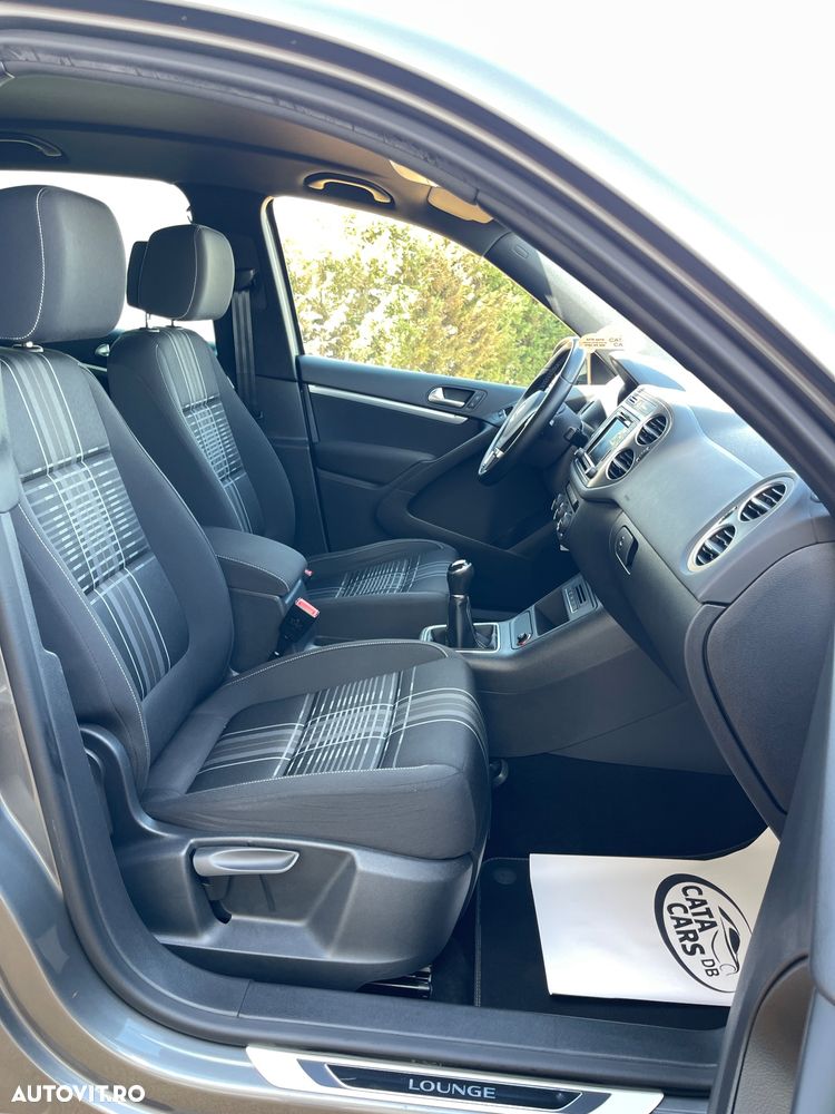 Volkswagen Tiguan 2.0 TDI SCR BlueMotion Technology Lounge Sport & Style - 20