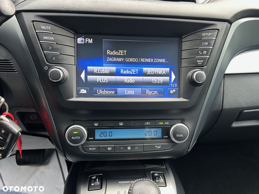 Toyota Avensis Touring Sports 1.8 Multidrive S Executive - 29