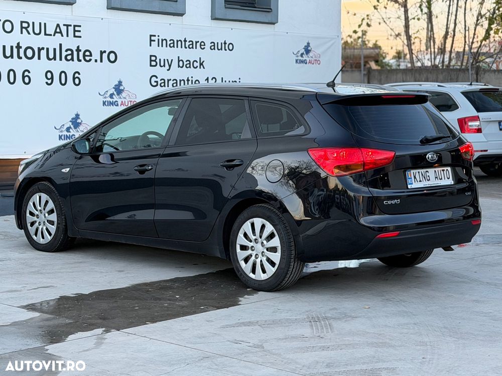 Kia Ceed - 11