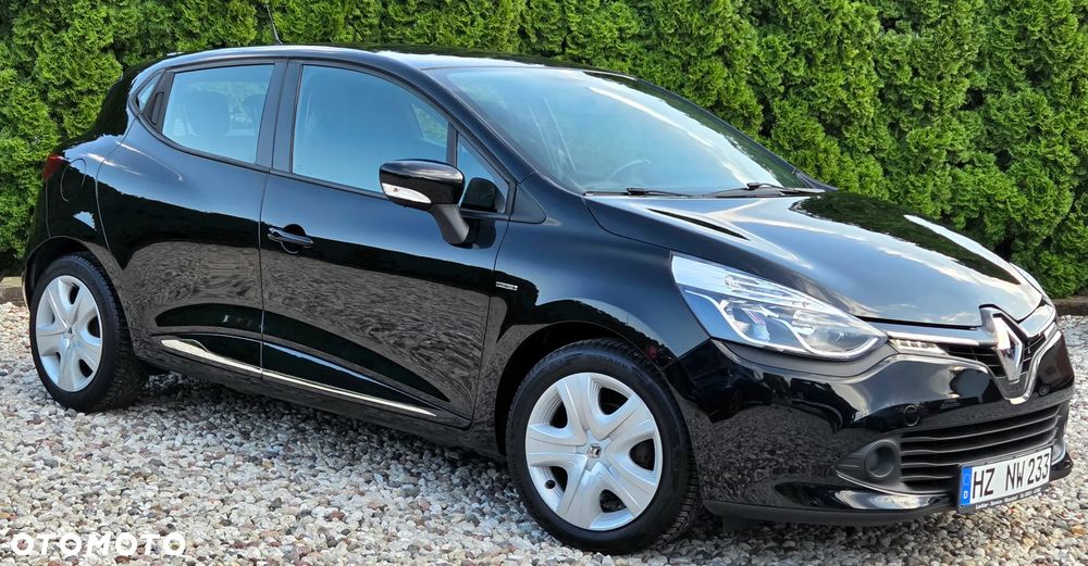 Renault Clio - 11