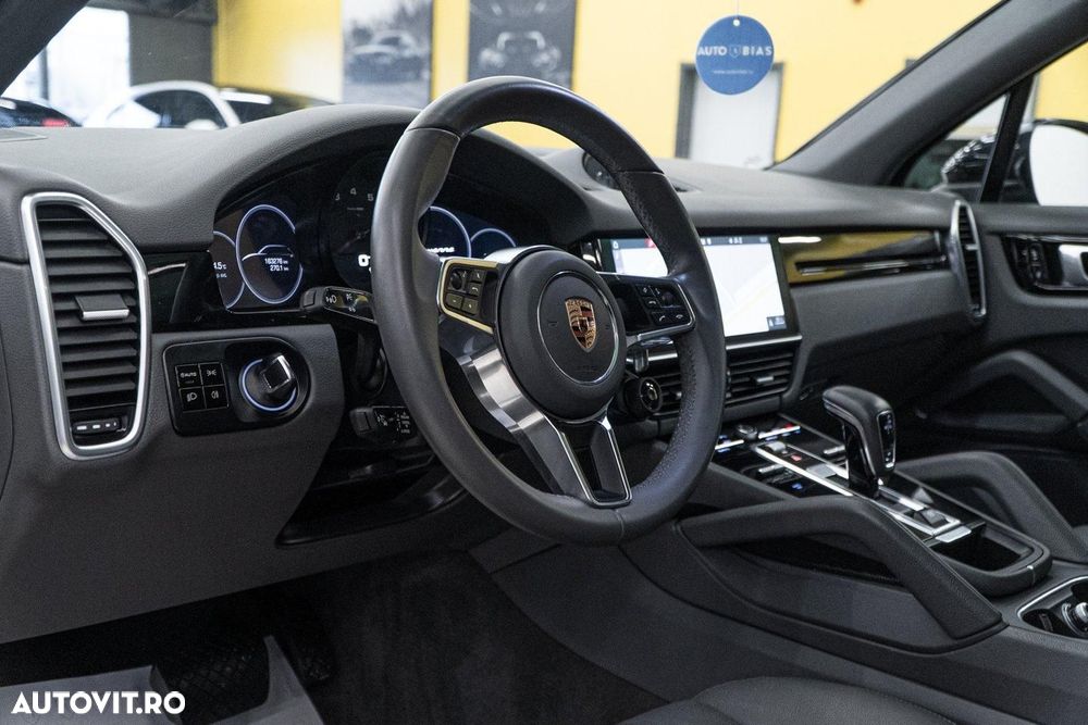 Porsche Cayenne Tiptronic S - 14