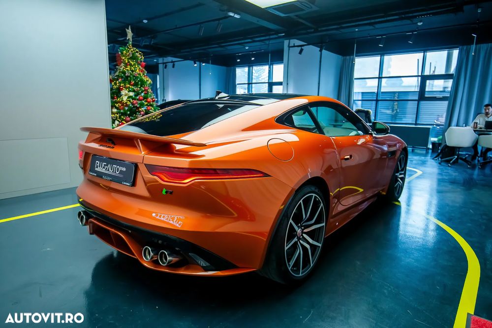 Jaguar F-Type - 6