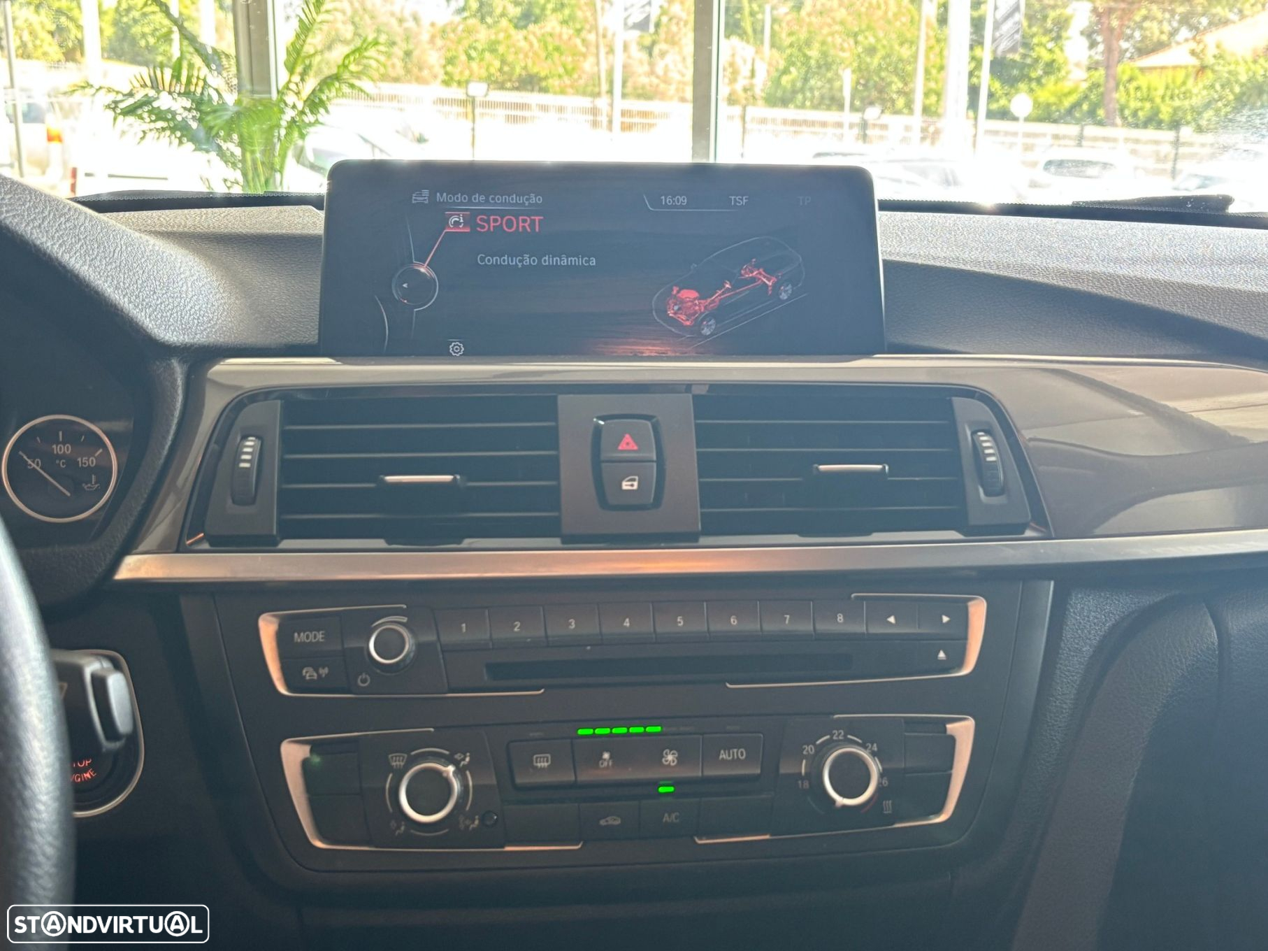BMW 320 d Touring Auto Line Modern - 17