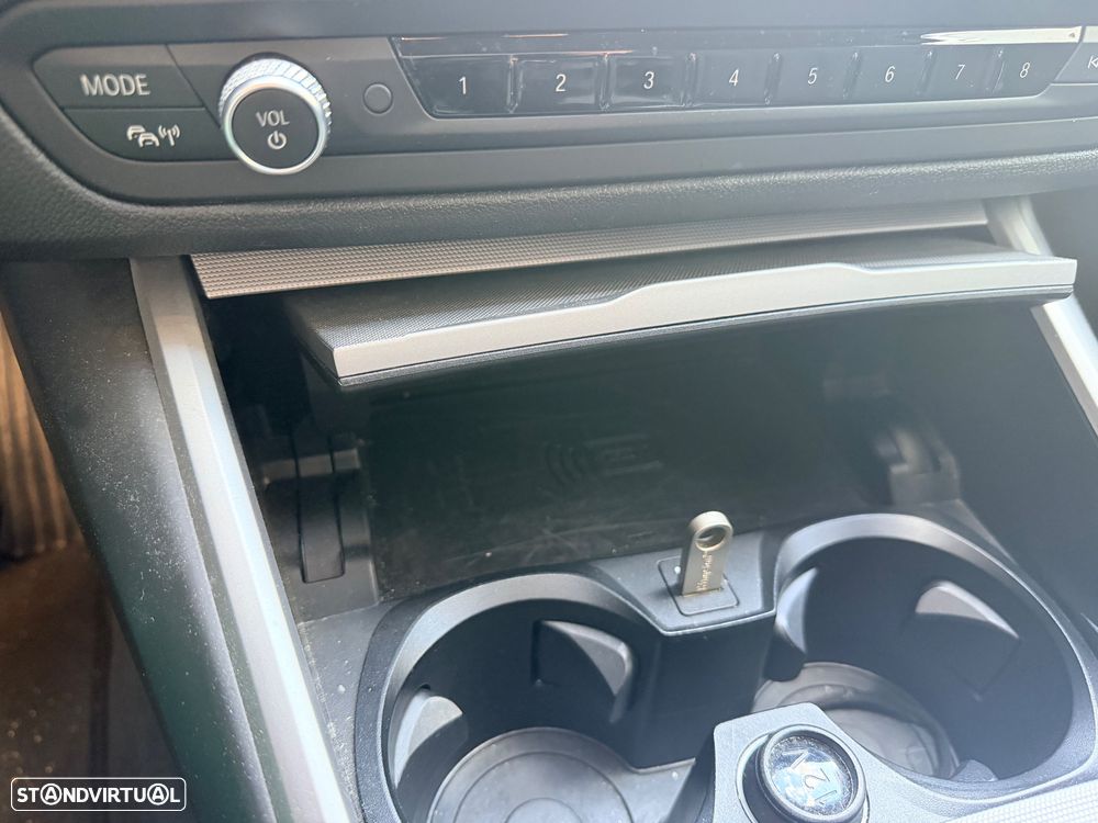 BMW 330 - 8