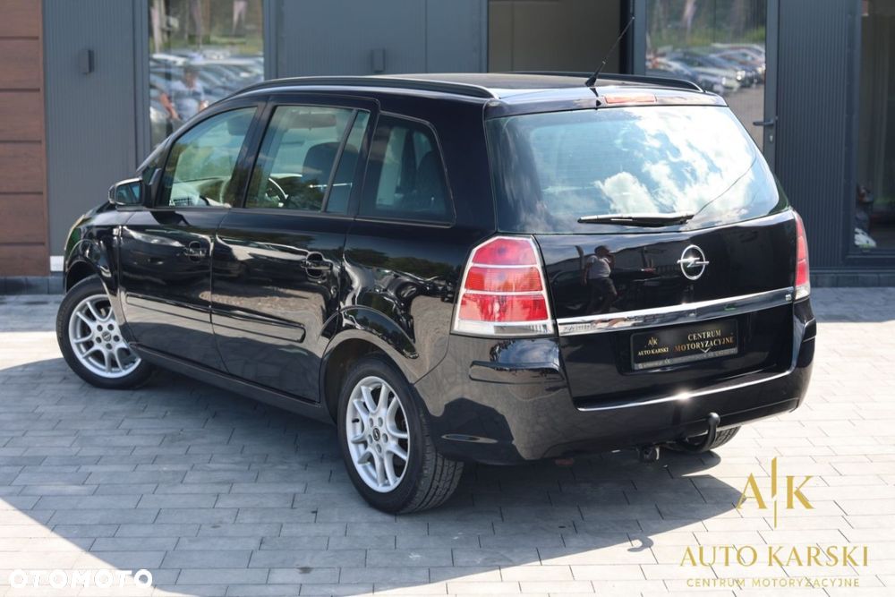 Opel Zafira - 10