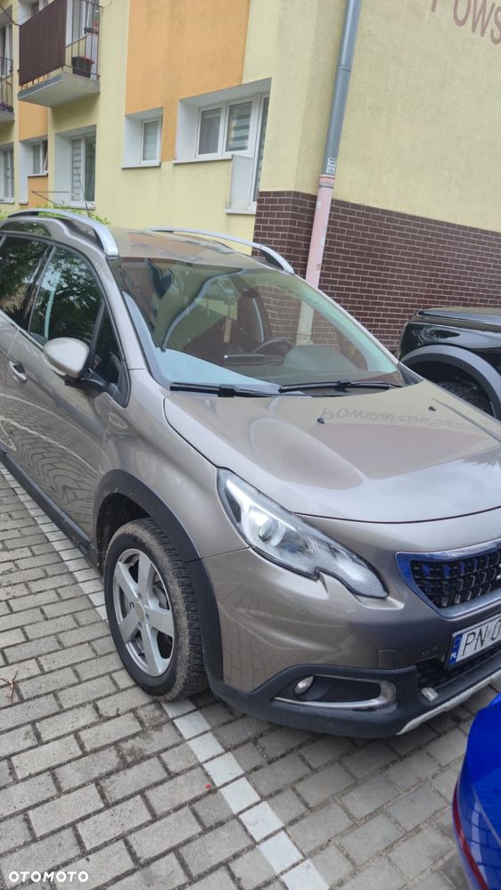 Peugeot 2008 1.2 Pure Tech Allure S&S - 1