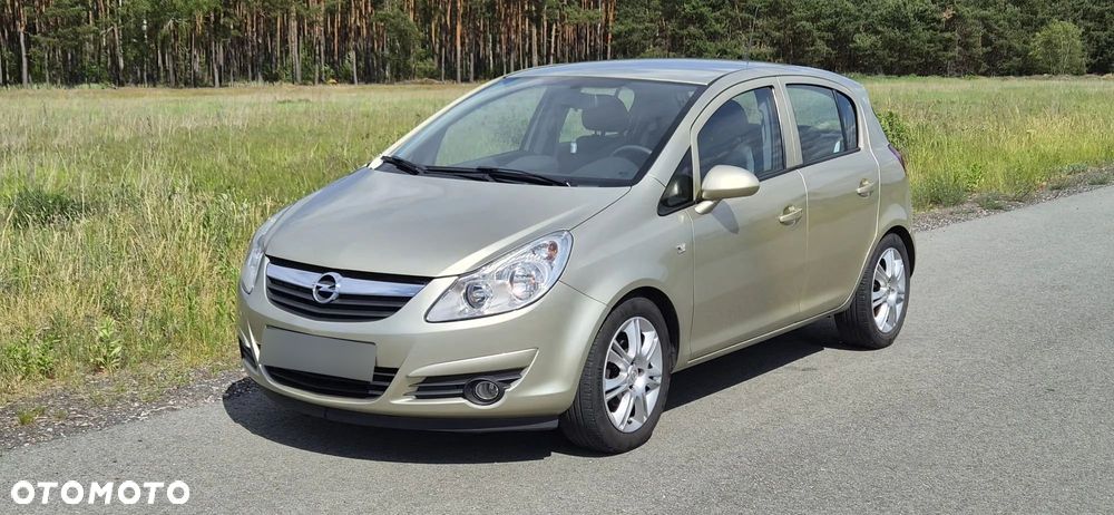 Opel Corsa 1.4 16V Cosmo - 2