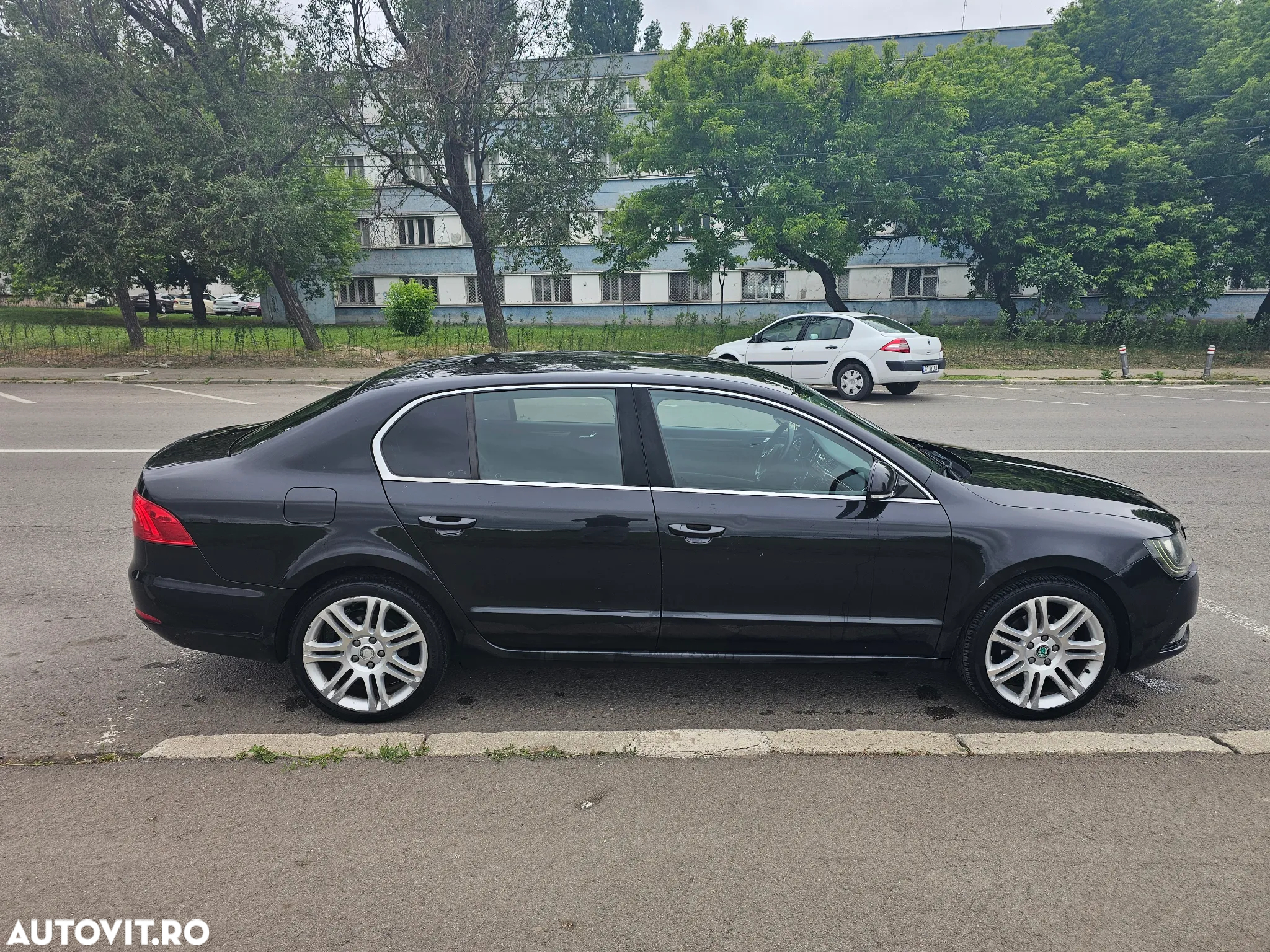 Skoda Superb 1.6 TDI Comfort - 8