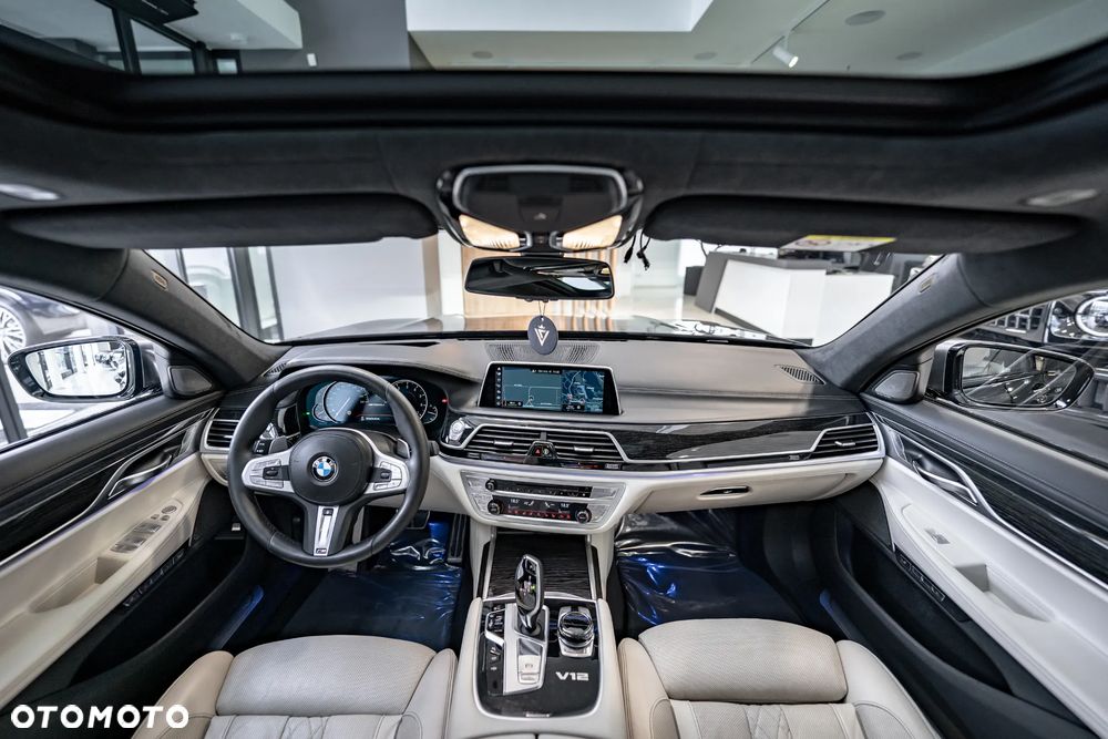 BMW Seria 7 M760Li xDrive - 33
