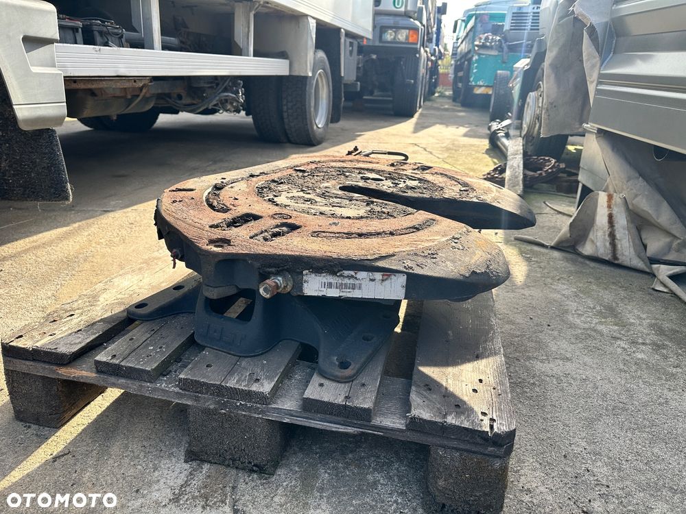 Siodło JOST DAF SCANIA MAN VOLVO - 1