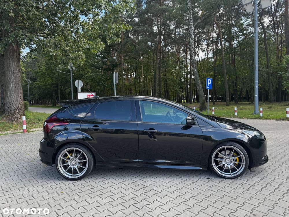 Ford Focus 2.0 EcoBoost ST-2 - 4