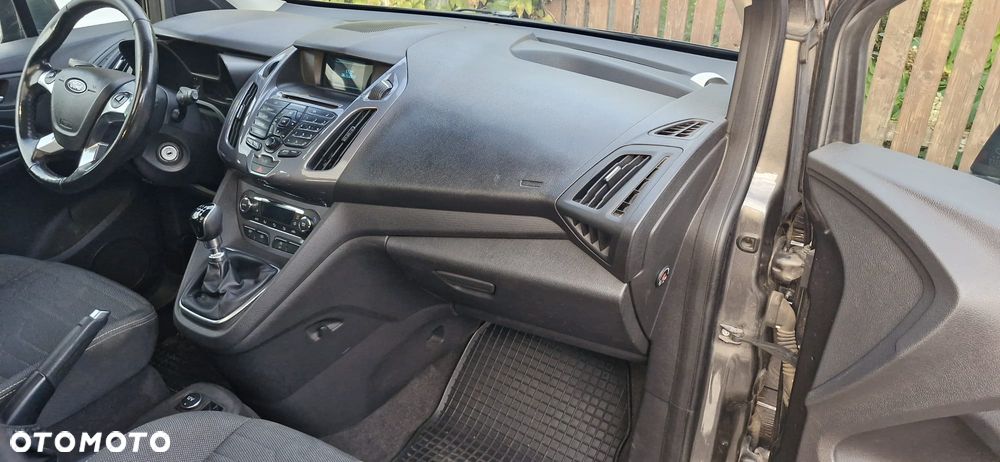Ford Tourneo Connect - 11