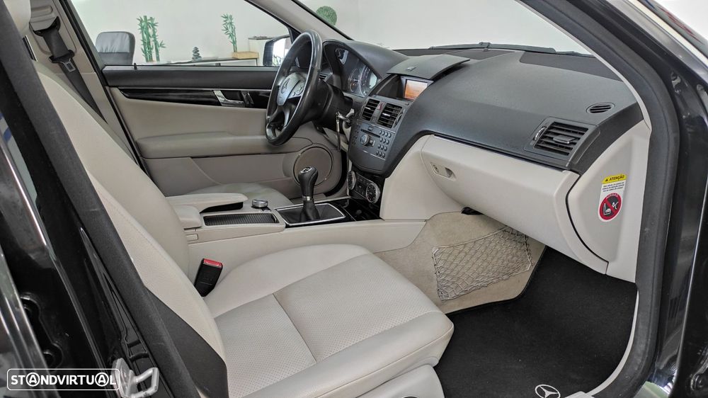 Mercedes-Benz C 220 CDi Avantgarde BE Start/Stop - 23