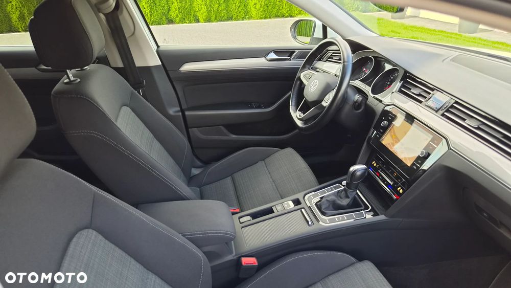 Volkswagen Passat Variant 2.0 TDI BMT Highline DSG - 18