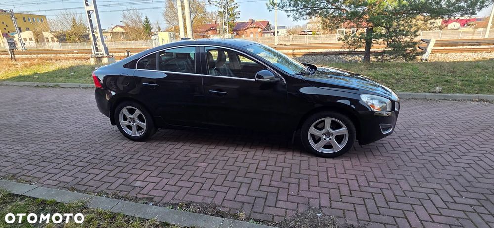 Volvo S60 - 2