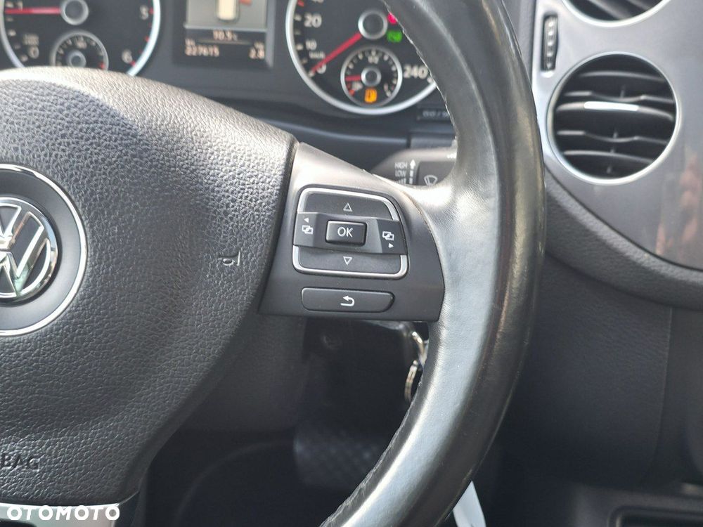 Volkswagen Tiguan - 15