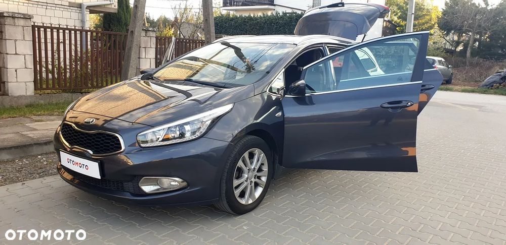 Kia Ceed 1.6 GDI ISG Spirit - 10