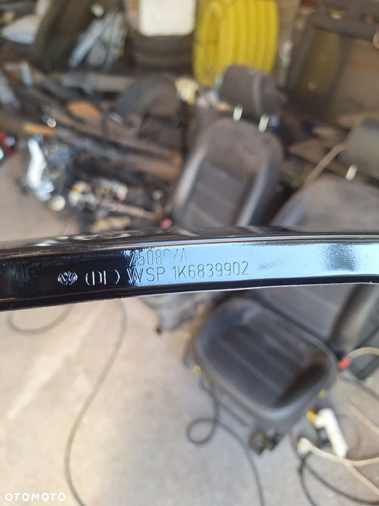 nakładka słupka  prawy lub lewy tył VW GOLF V 5D 1K6839902  1K6839901    (79/2) - 7