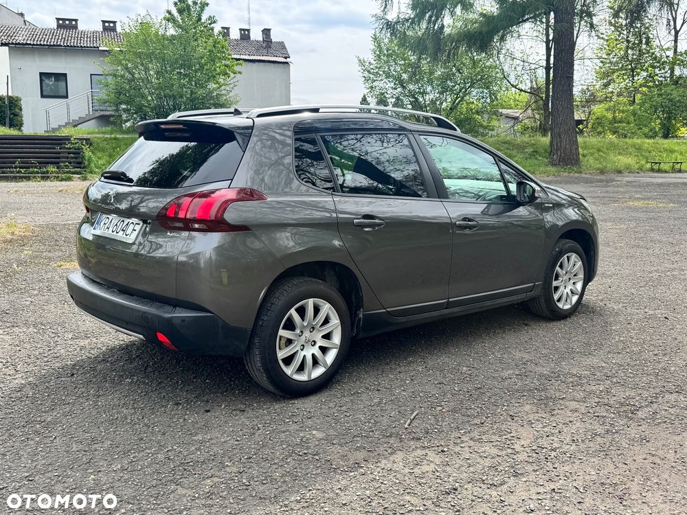 Peugeot 2008 1.6 BlueHDi Style - 9
