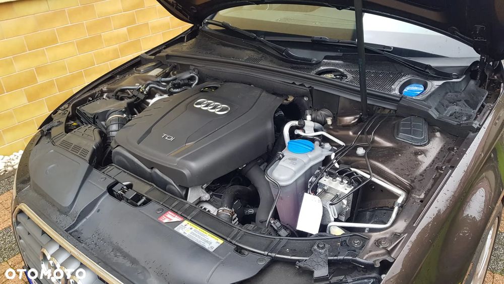 Audi A4 Avant 2.0 TDI Quattro Line S tronic - 27
