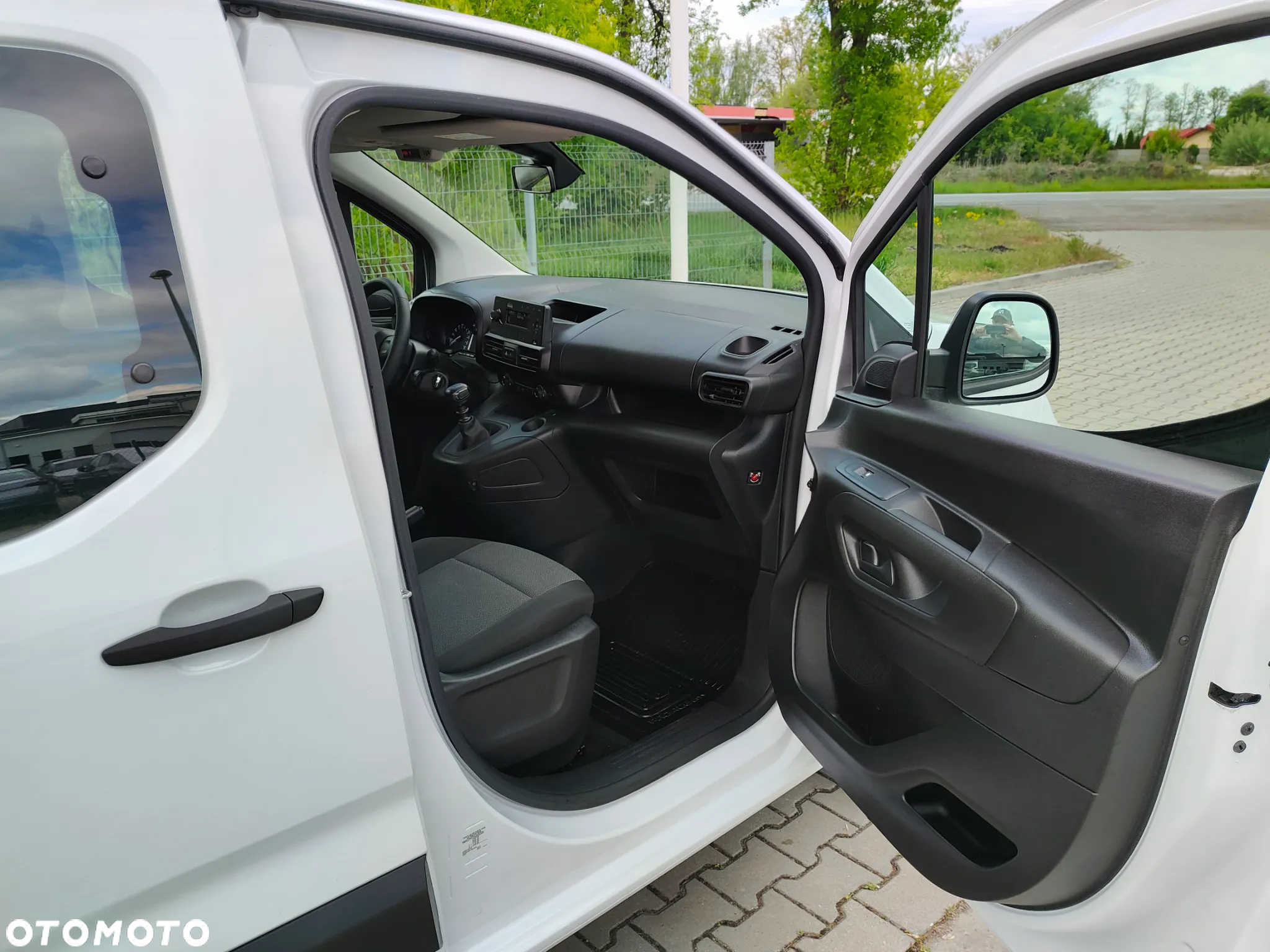 Toyota Proace City Verso 1.5 D-4D Business - 6