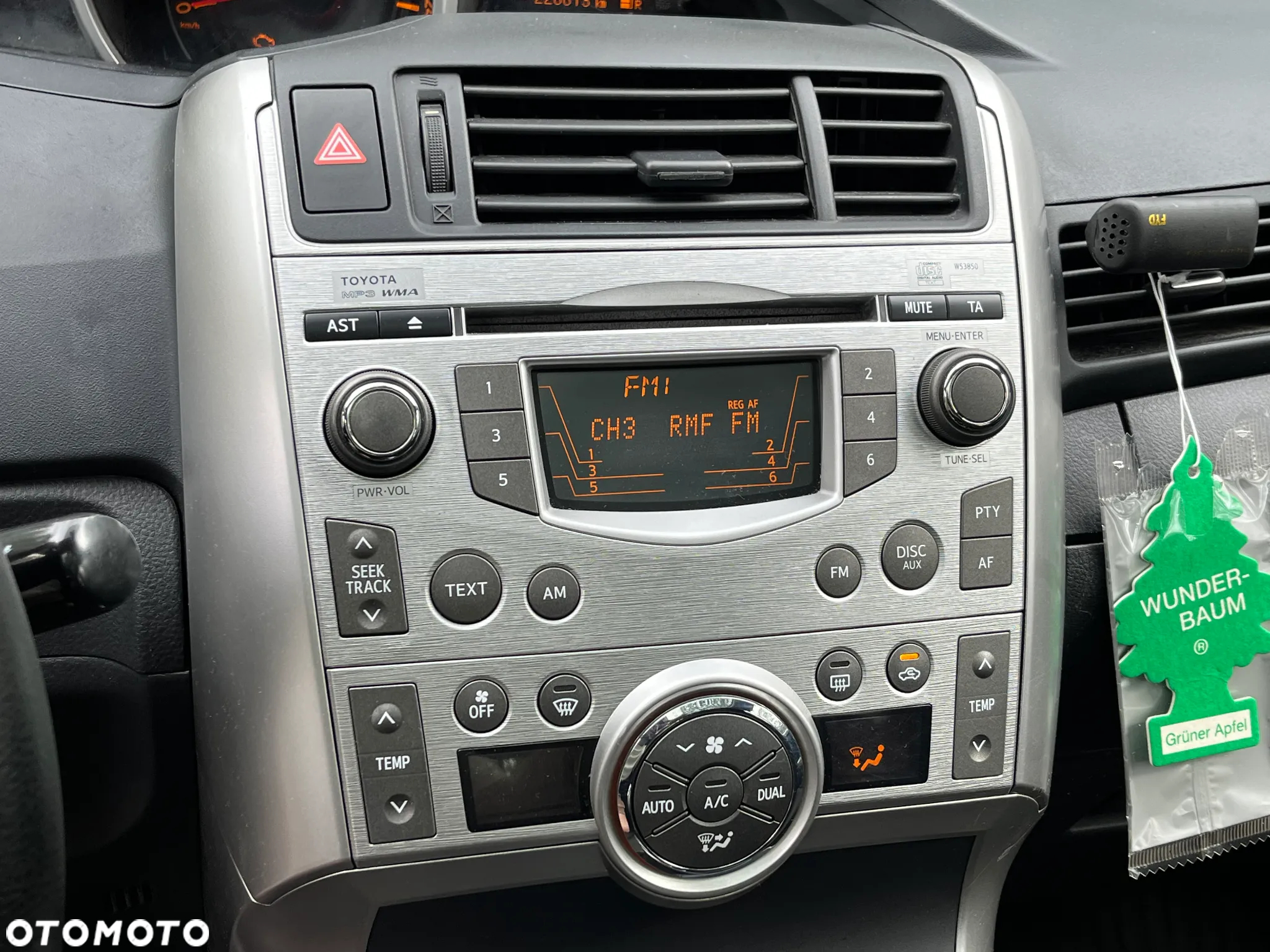 Toyota Verso 1.8 Premium EU5 - 18