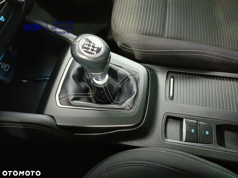 Ford Focus 1.0 EcoBoost Titanium X - 23