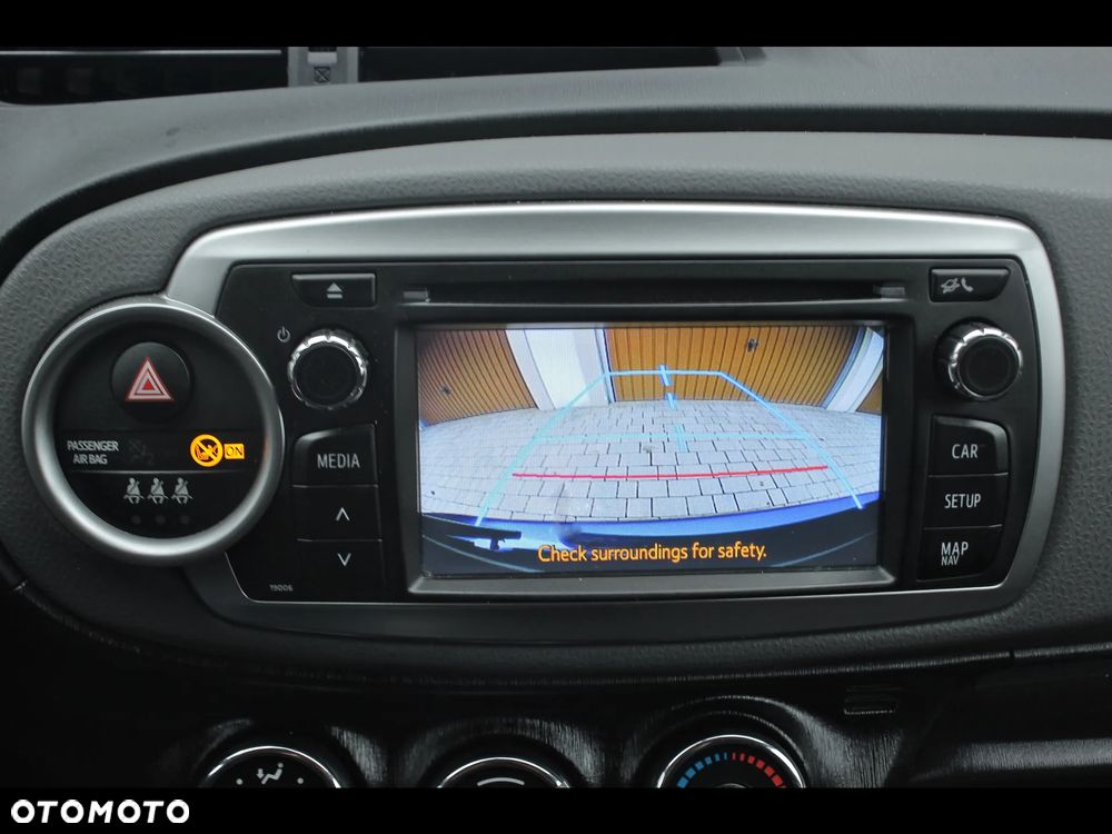 Toyota Yaris 1.33 VVT-i Multidrive S Style - 23