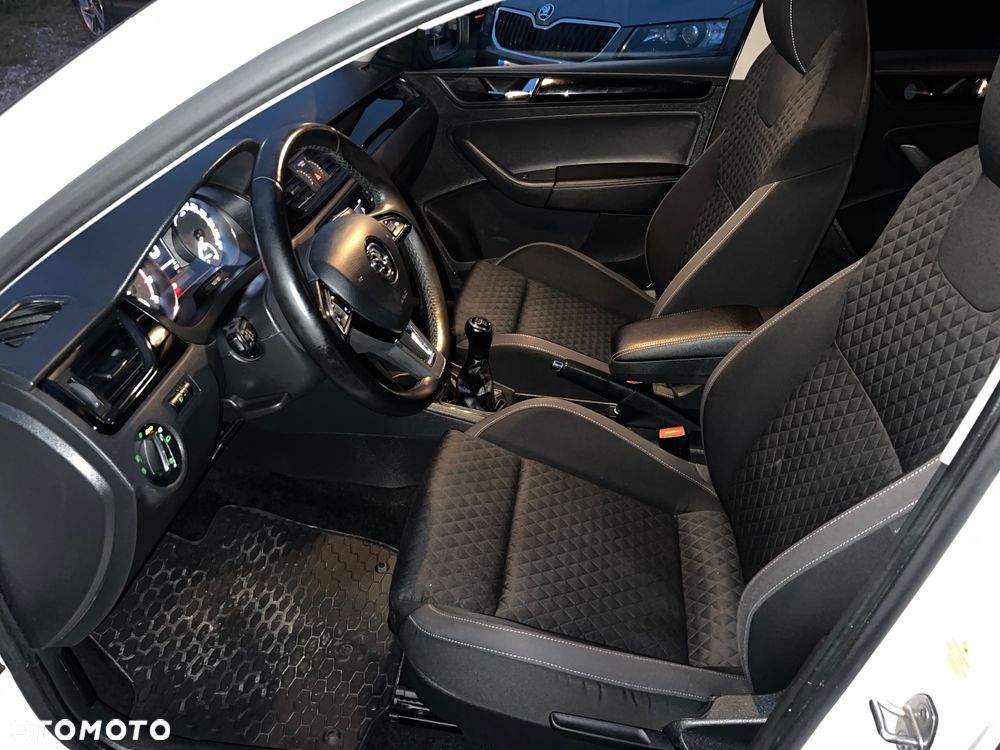 Skoda RAPID 1.0 TSI Cool Edition - 5