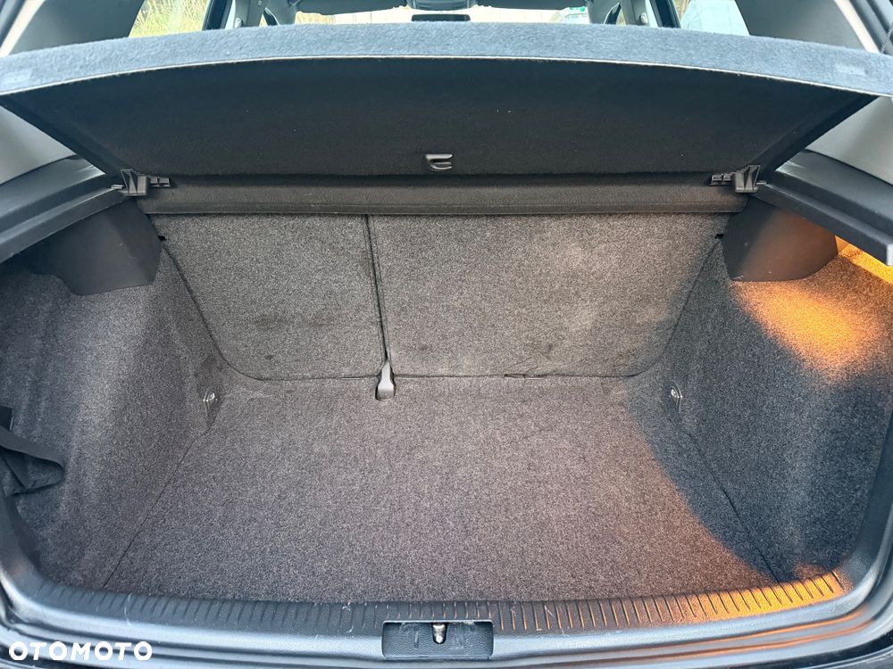 Volkswagen Golf 1.6 Team - 26