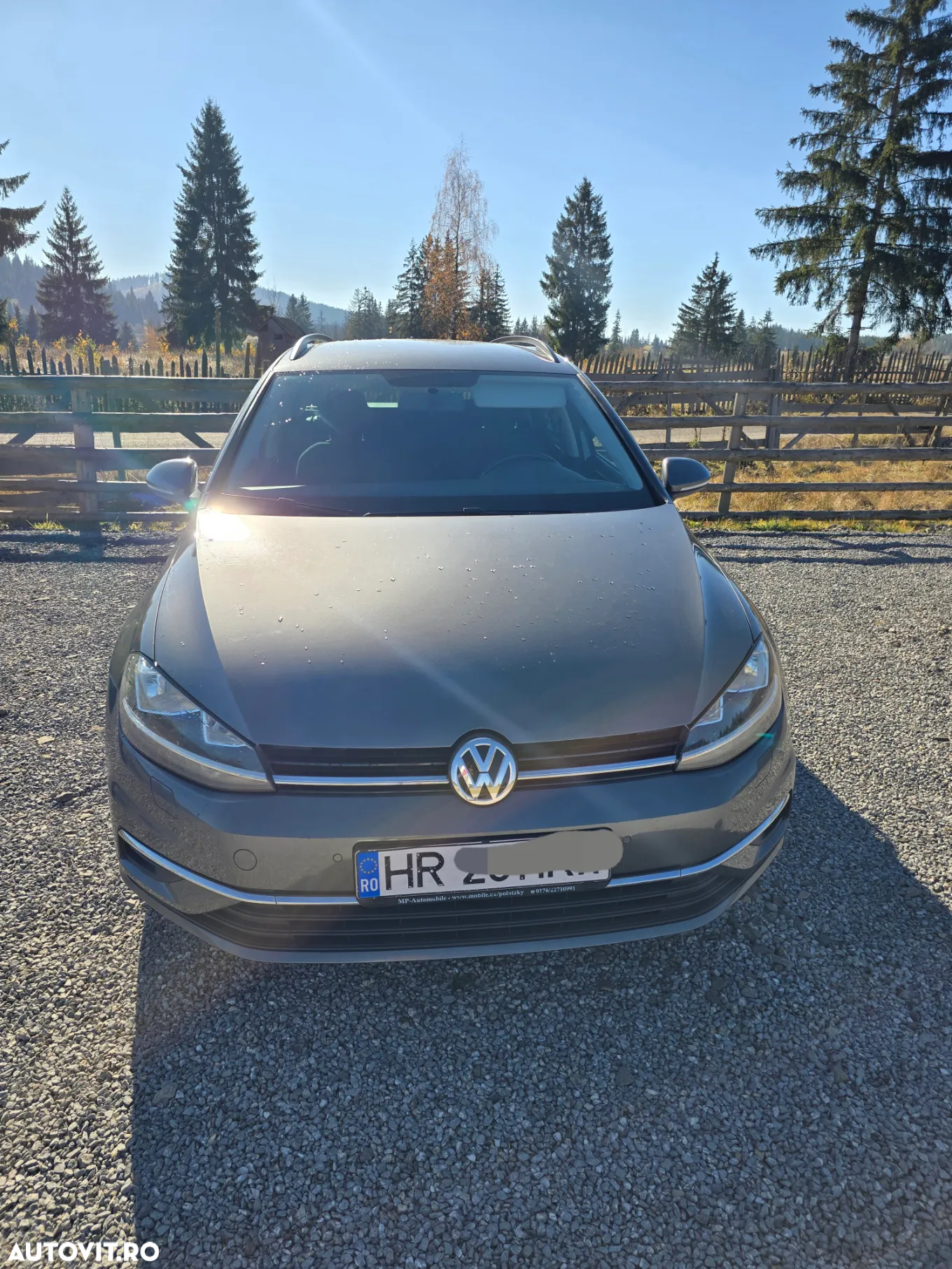 Volkswagen Golf - 2