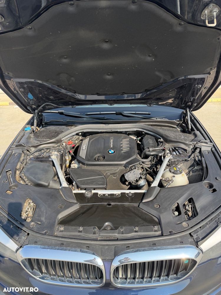 BMW Seria 5 520d Aut. Sport Line - 12